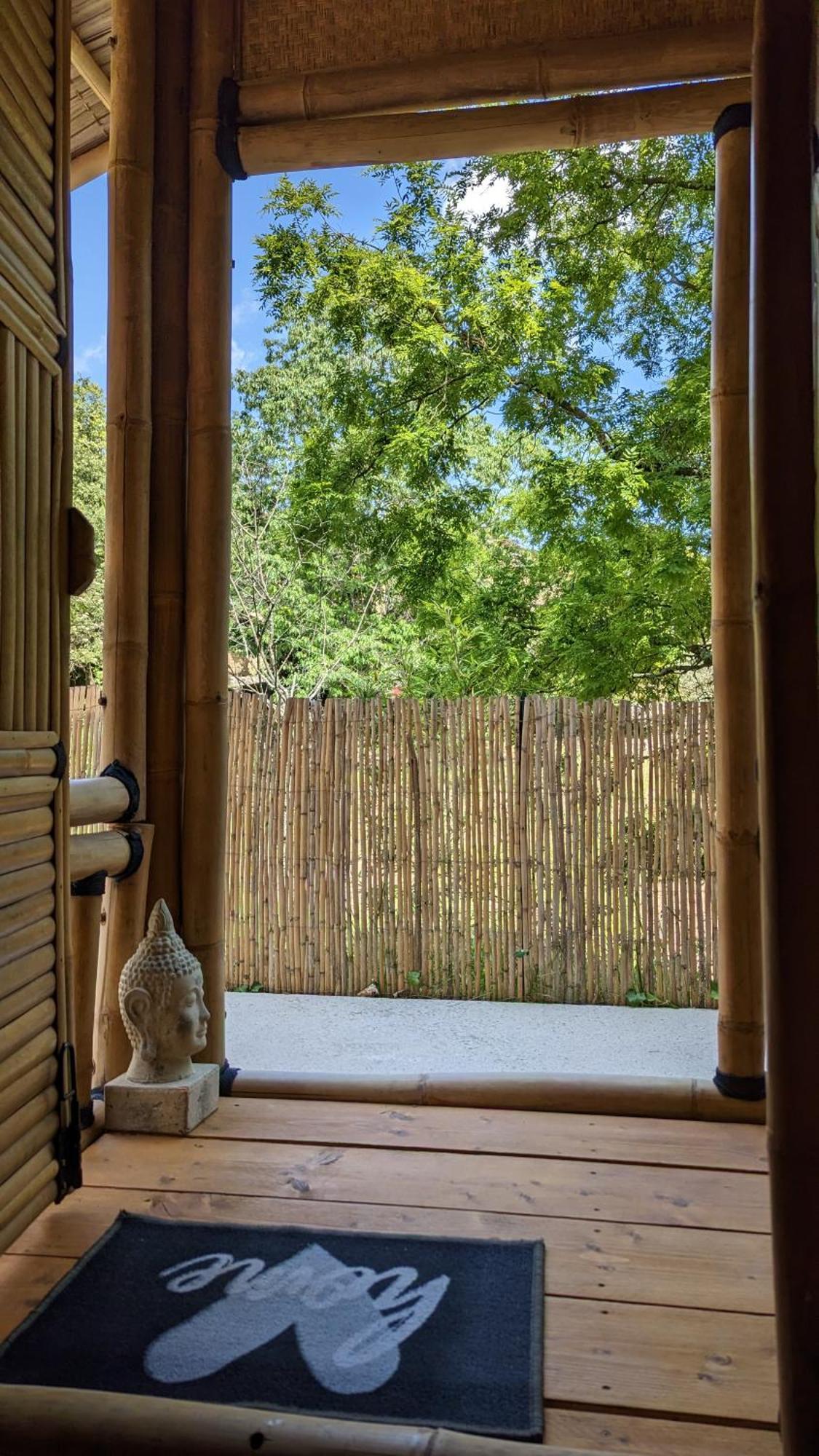 Suite Bambou Bien-Etre A Bali - Le Soleil Des Cevennes Сен-Жан-дю-Гар Экстерьер фото
