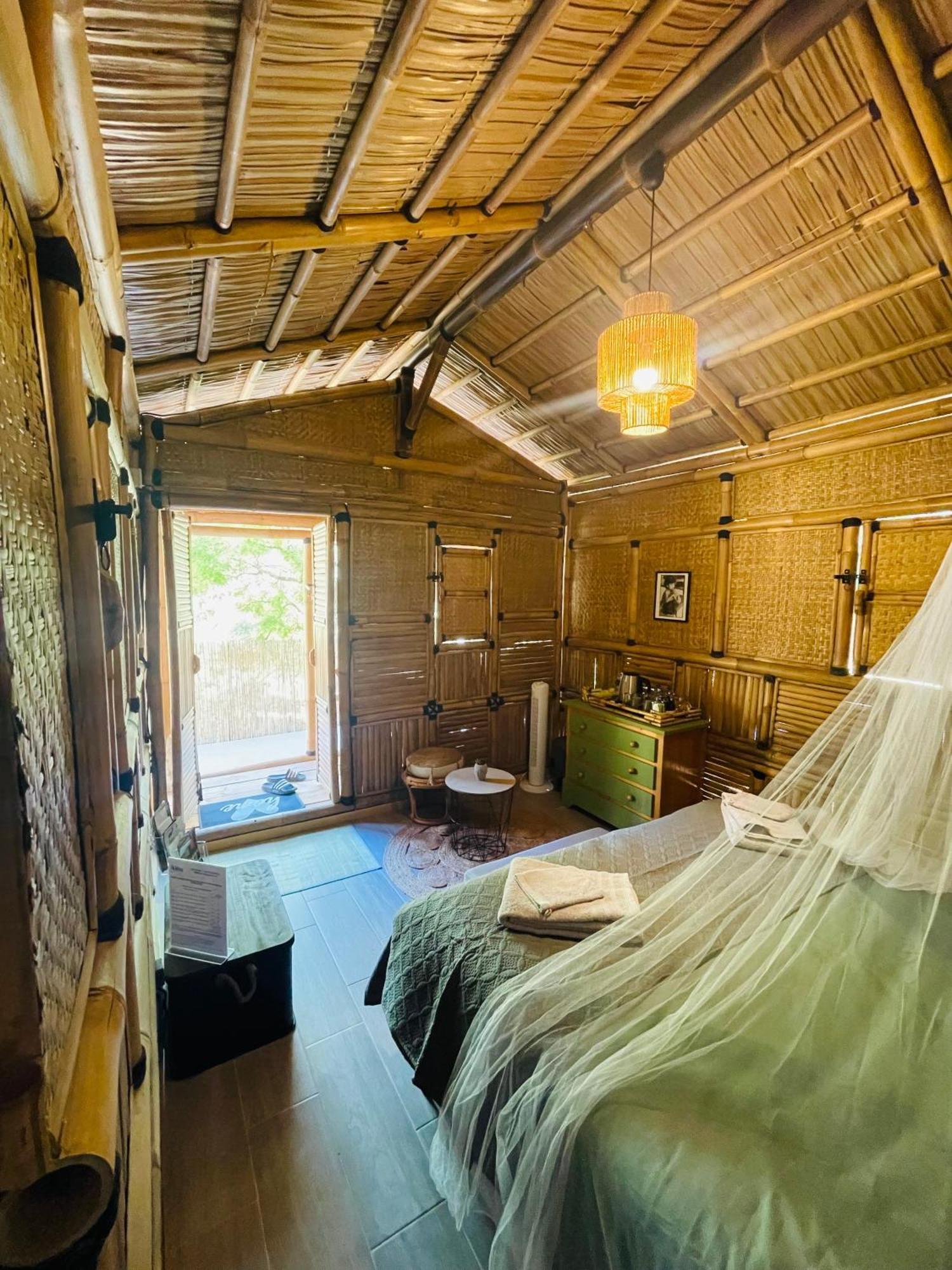 Suite Bambou Bien-Etre A Bali - Le Soleil Des Cevennes Сен-Жан-дю-Гар Экстерьер фото