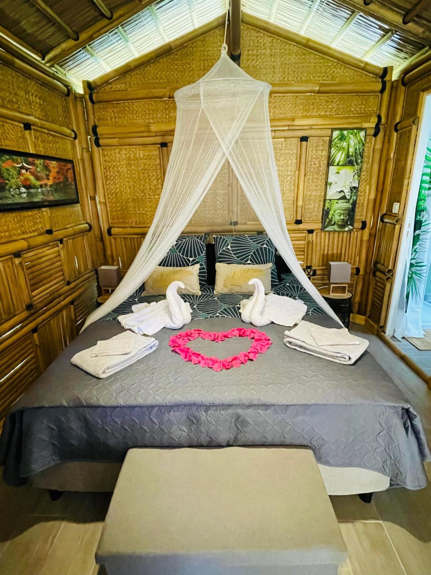 Suite Bambou Bien-Etre A Bali - Le Soleil Des Cevennes Сен-Жан-дю-Гар Экстерьер фото