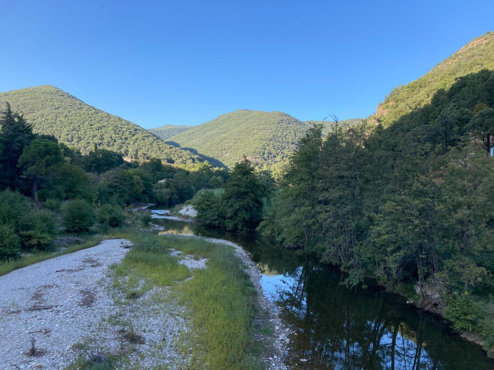 Suite Bambou Bien-Etre A Bali - Le Soleil Des Cevennes Сен-Жан-дю-Гар Экстерьер фото